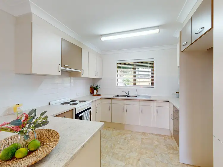 24 Lisa Street, Redland Bay QLD 4165
