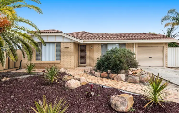 15 Rhine Crescent, Beechboro WA 6063