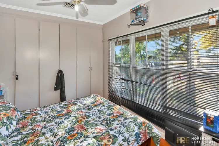 Fifth view of Homely house listing, 8 Sinclair Place, Horsham VIC 3400