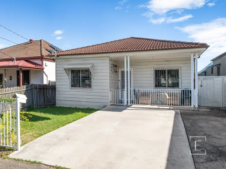 5 Flora Street, Roselands NSW 2196