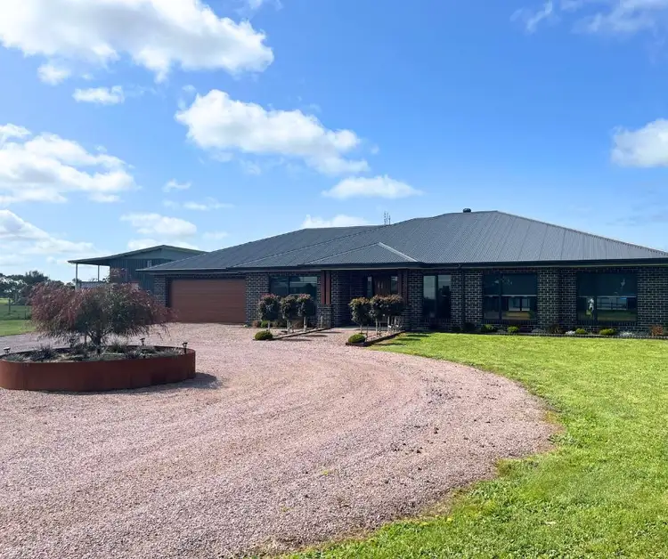 Main view of Homely house listing, 122 Boundary Road, Mortlake VIC 3272