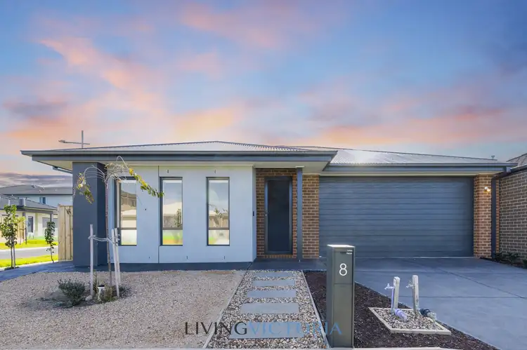8 Repartee Street, Tarneit VIC 3029