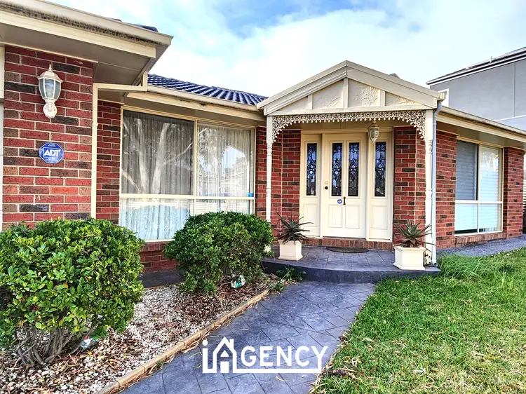 Main view of Homely house listing, 10 Lilac Crescent, Berwick VIC 3806