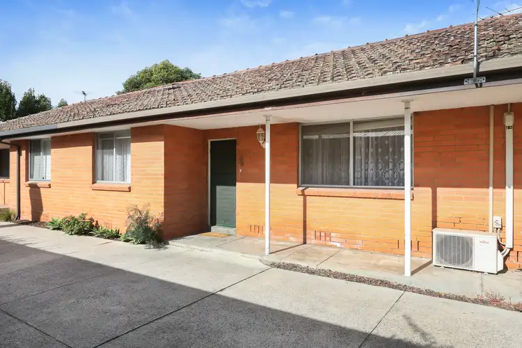 2/9 Waxman Parade, Brunswick West VIC 3055