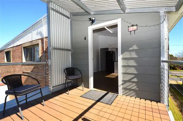 4/59 Malpas Street, Guyra NSW 2365