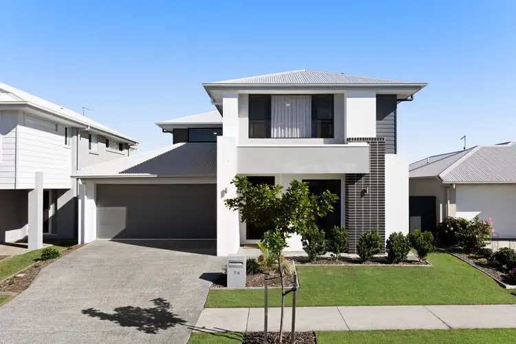 74 Lindeman Crescent, Banya QLD 4551