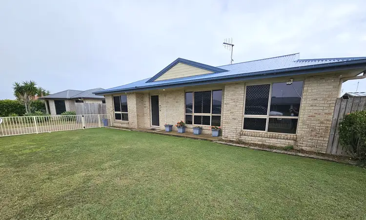 8 Clearview Avenue, Thabeban QLD 4670