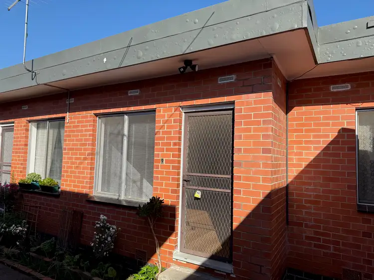 9/6 Percy Street, St Albans VIC 3021