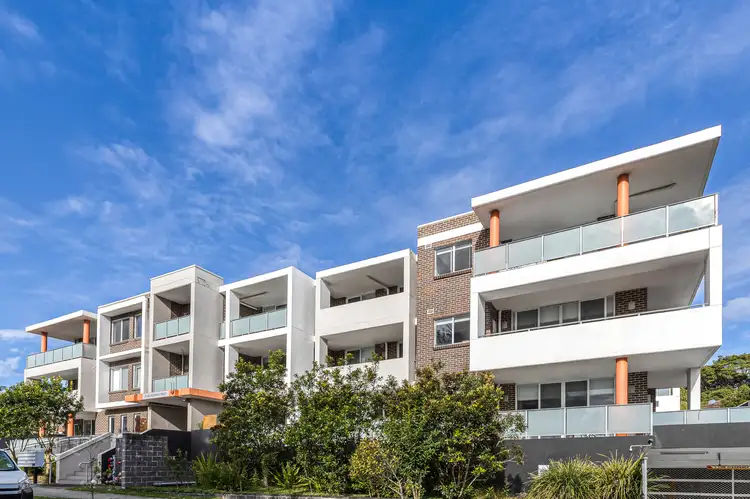 10/51-55 Gover Street, Peakhurst NSW 2210