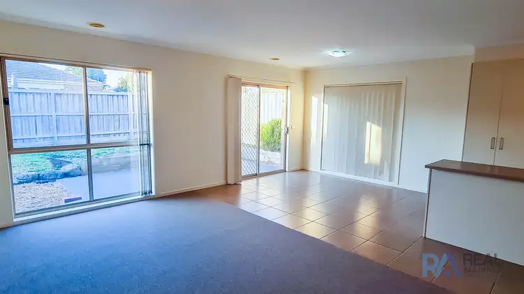Second view of Homely house listing, 7 Cascade Way, Pakenham VIC 3810