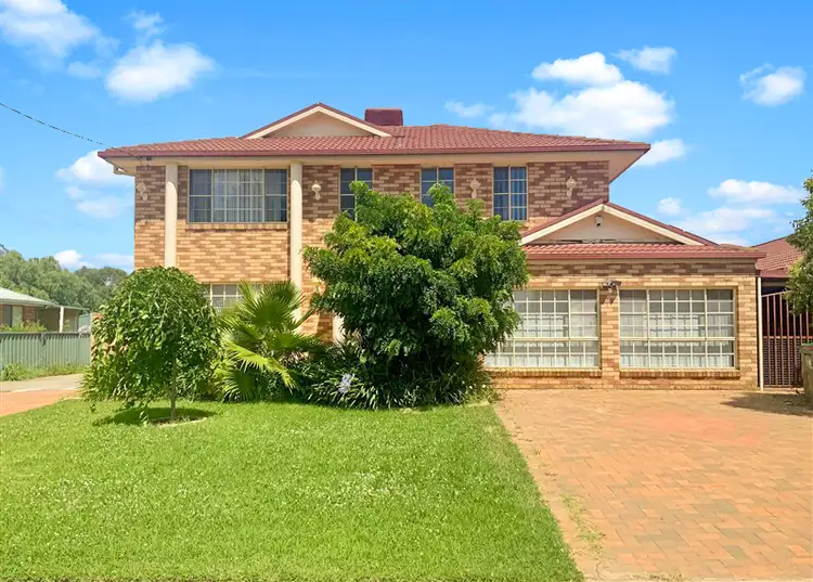 38 South Gloucester Street, Forbes NSW 2871