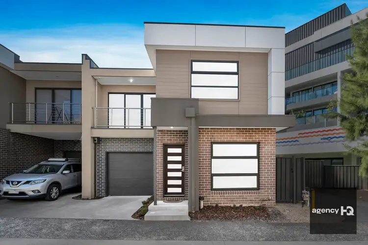35/8 The Crossing, Caroline Springs VIC 3023