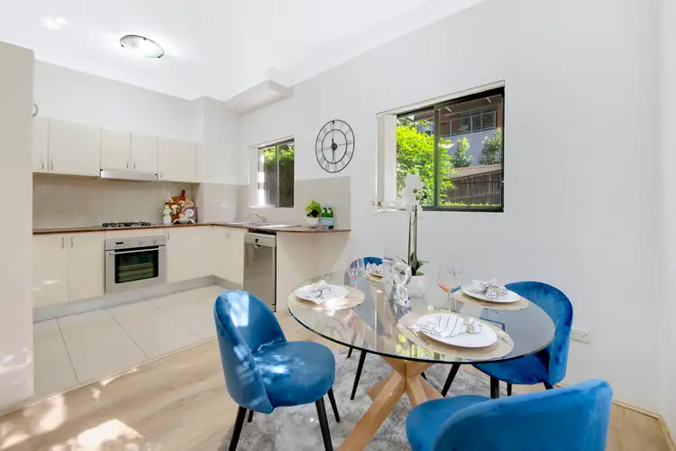 Fifth view of Homely apartment listing, 2/6-8 College Crescent, Hornsby NSW 2077