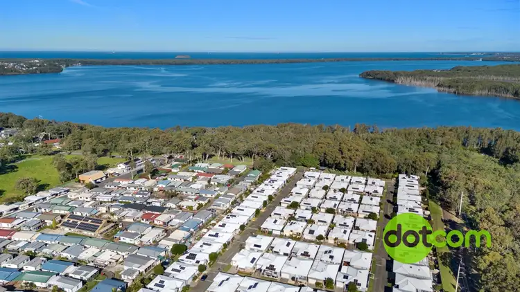 194/2 Saliena Avenue, Lake Munmorah NSW 2259
