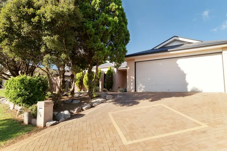 36 Banksdale Drive, Middle Ridge QLD 4350