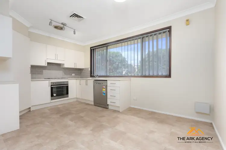 18 Akuna Avenue, Bradbury NSW 2560