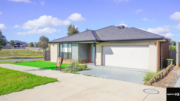 Second view of Homely house listing, 31 Medlar Avenue, Manor Lakes VIC 3024