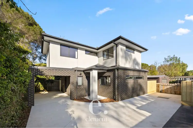 2/104 Rosemary Crescent, Frankston North VIC 3200