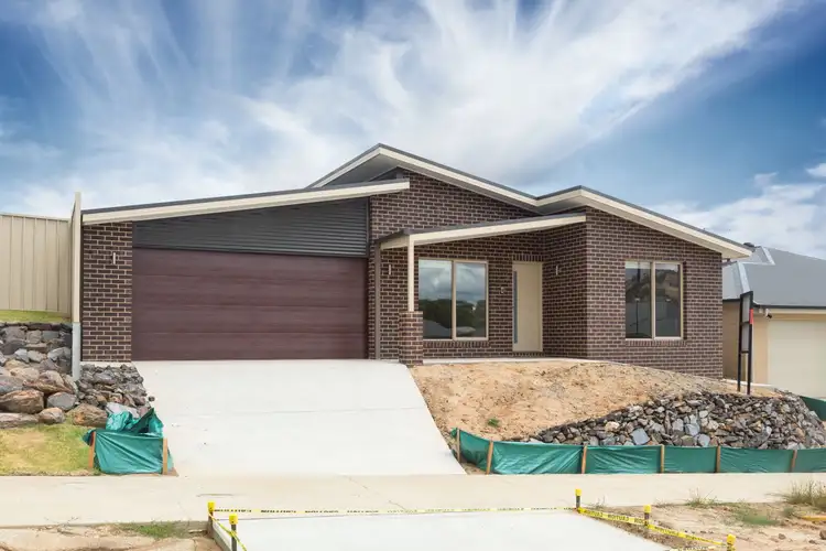 37 DARTNELL CRESCENT, Wodonga VIC 3690