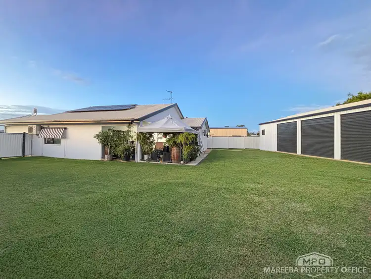 11 Mountain View Close, Mareeba QLD 4880