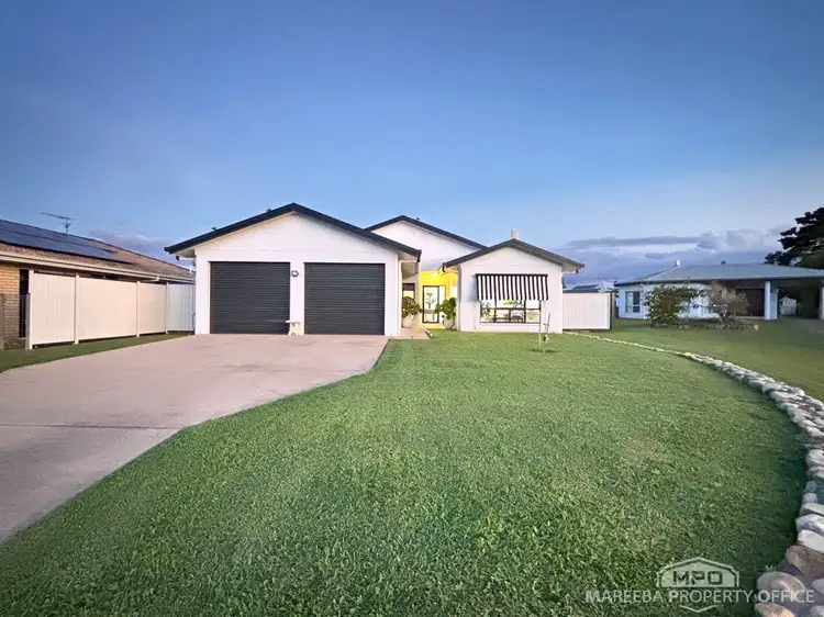 11 Mountain View Close, Mareeba QLD 4880