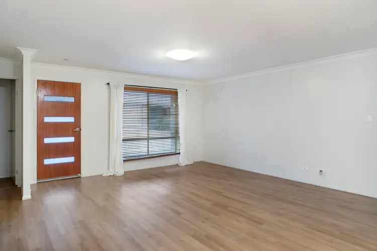 Second view of Homely unit listing, Unit 2/20 Hendra Court, Kleinton QLD 4352