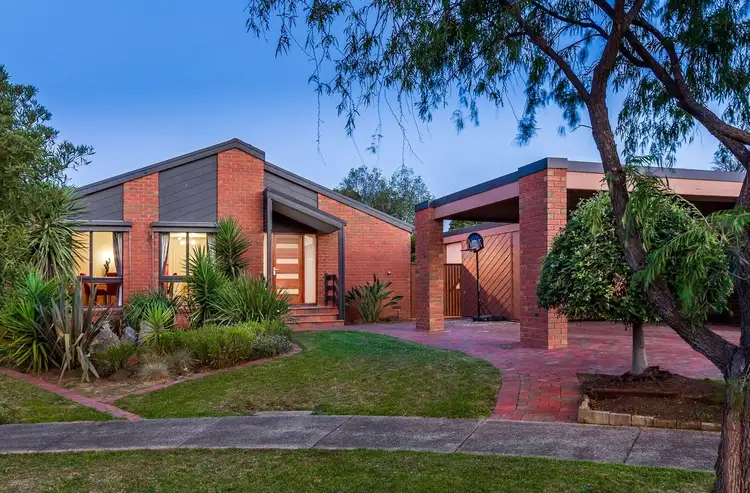 9 Rayner Close, Rowville VIC 3178
