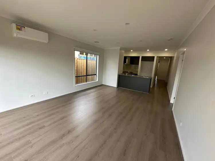 Fifth view of Homely house listing, 8 Pontburn Road, Truganina VIC 3029