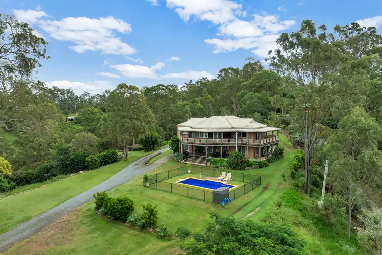 5 Christine Drive, Eatons Hill QLD 4037