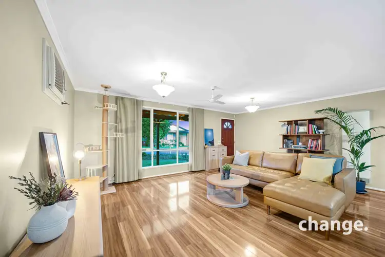 17 Warren Close, Narre Warren VIC 3805