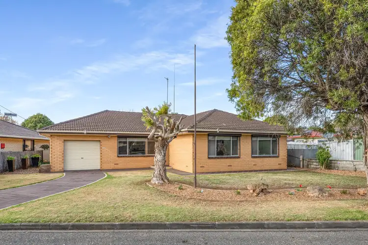 2 Coora Avenue, Mount Gambier SA 5290