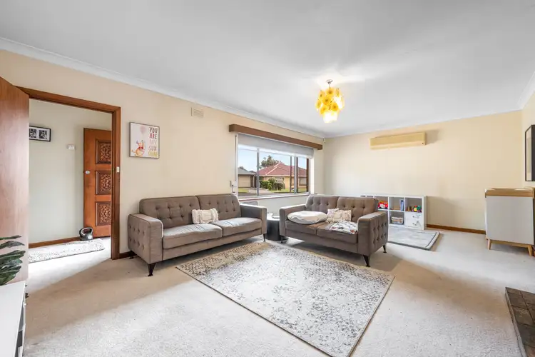 Fifth view of Homely house listing, 2 Coora Avenue, Mount Gambier SA 5290