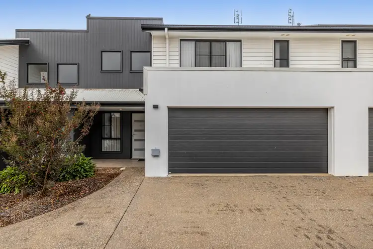 Unit 8/319a Bridge Street, Newtown QLD 4350