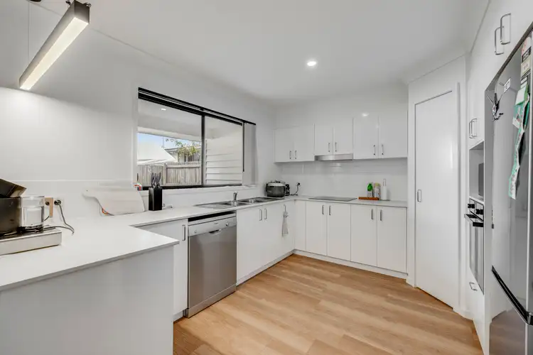 Sixth view of Homely unit listing, Unit 8/319a Bridge Street, Newtown QLD 4350