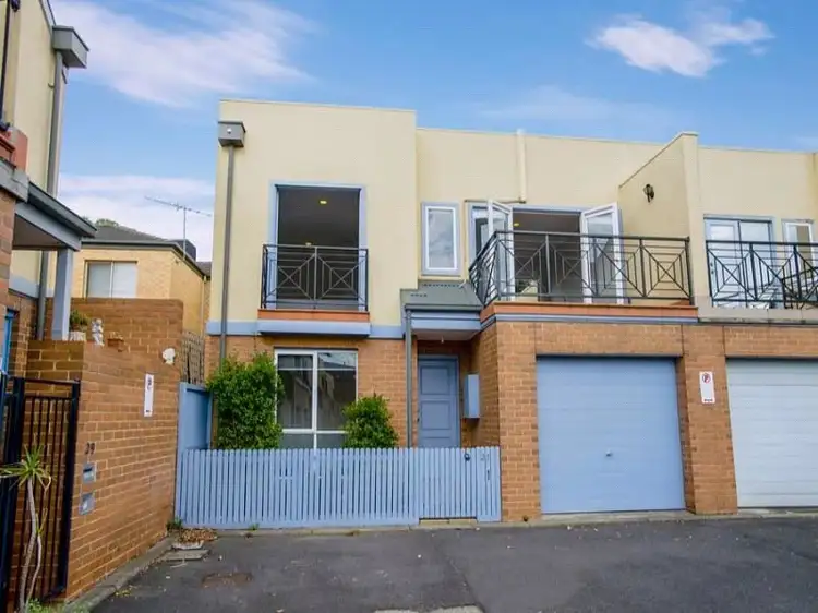 31 McNamara Mews, Kensington VIC 3031