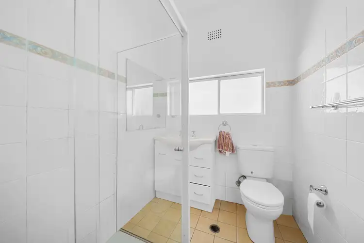 Fifth view of Homely apartment listing, 4/52 Mount Street, Coogee NSW 2034