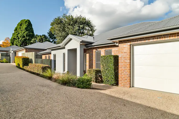 Unit 2/59 Jellicoe Street, Mount Lofty QLD 4350