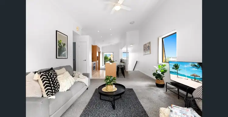 Third view of Homely apartment listing, 6/10 Amelia Street, Coorparoo QLD 4151