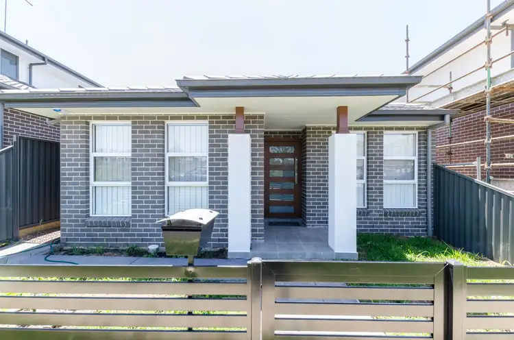 8 Amru Cres, Bardia NSW 2565