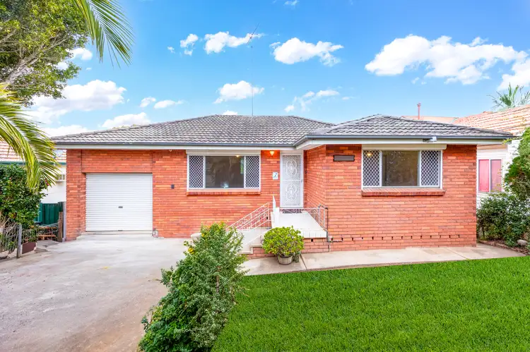 5 Colonial Street, Campbelltown NSW 2560