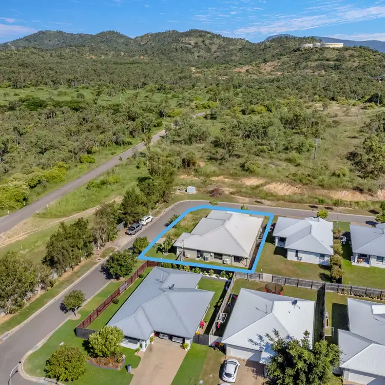 2/19 Outcrop Rise, Cosgrove QLD 4818