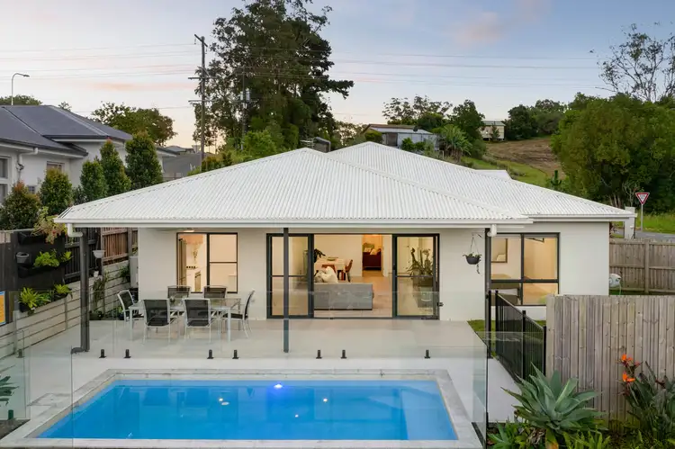 2 Honeybee Place, Palmwoods QLD 4555