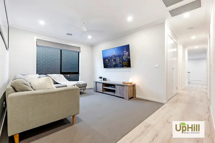 Fourth view of Homely house listing, 33 VERVE CIRCUIT, Cranbourne West VIC 3977