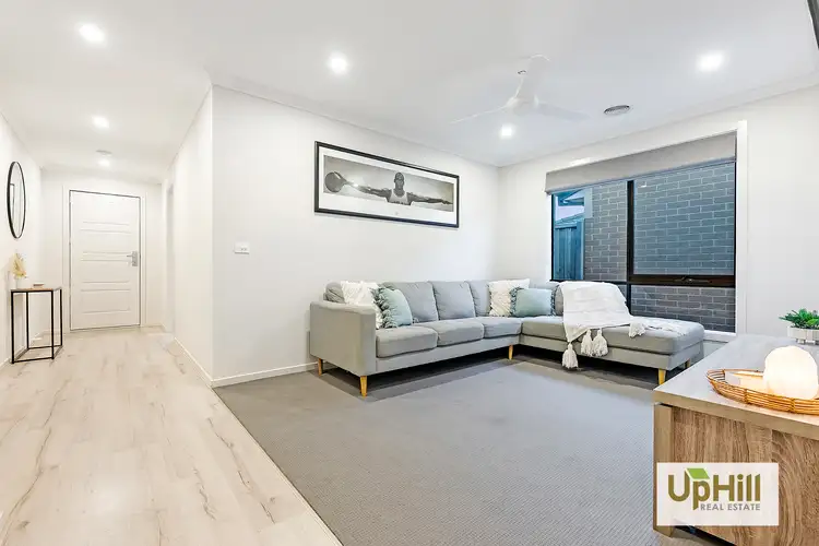 Fifth view of Homely house listing, 33 VERVE CIRCUIT, Cranbourne West VIC 3977