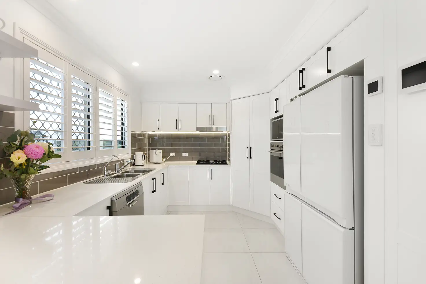 Main view of Homely semi-detached listing, 2/5 Abalone Avenue, Paradise Point QLD 4216
