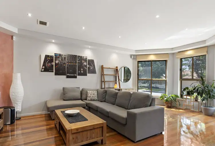 Fifth view of Homely house listing, 29 Sandalwood Avenue, Hillside VIC 3037