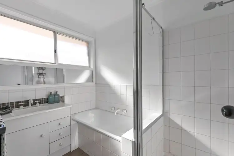 Sixth view of Homely house listing, 4/42-44 Burdoo Drive, Grovedale VIC 3216