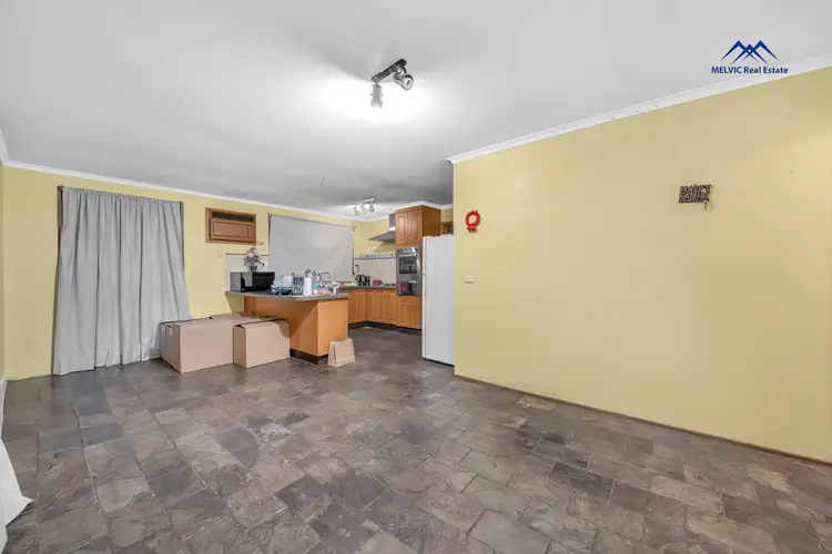 Fifth view of Homely house listing, 10 Glenbourne Road, Cranbourne VIC 3977