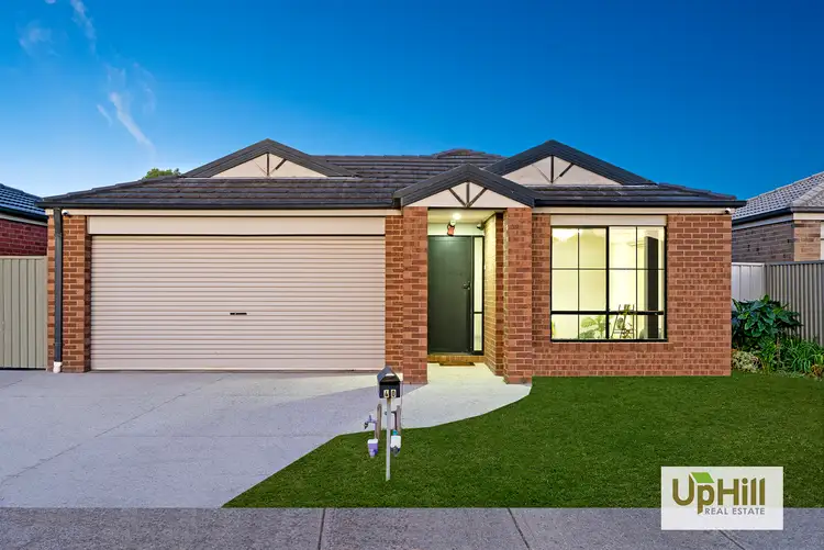 40 TYNDALL ST, Cranbourne East VIC 3977