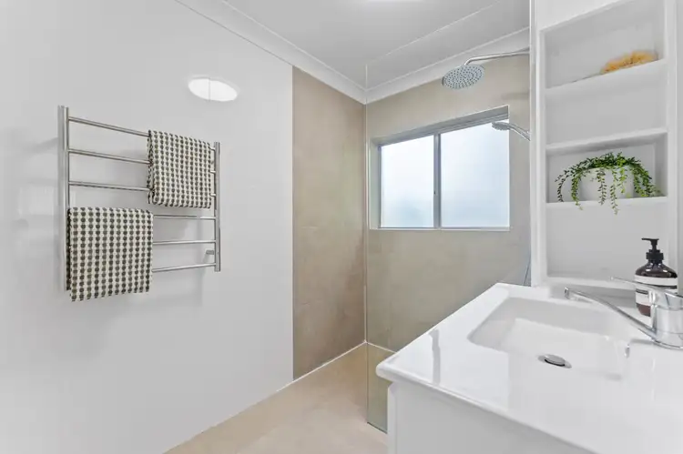 Fifth view of Homely apartment listing, 6/8 Lisson Grove, Wooloowin QLD 4030